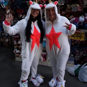 PIJAMA FANTASIA MACACÃO UNICÓRNIO COM ASAS DOURADAS KIGURUMI