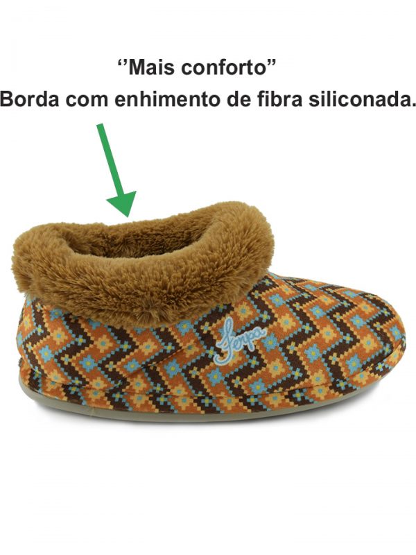 PANTUFA FERPA COM BORDA DE PELE FLORZINHA MARROM (ADULTO)